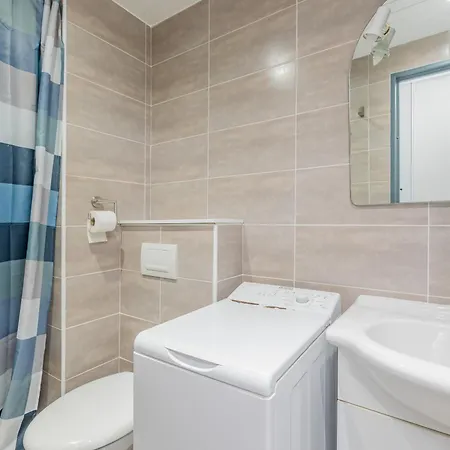 Apartment Peau Rouge A N26 St4 *